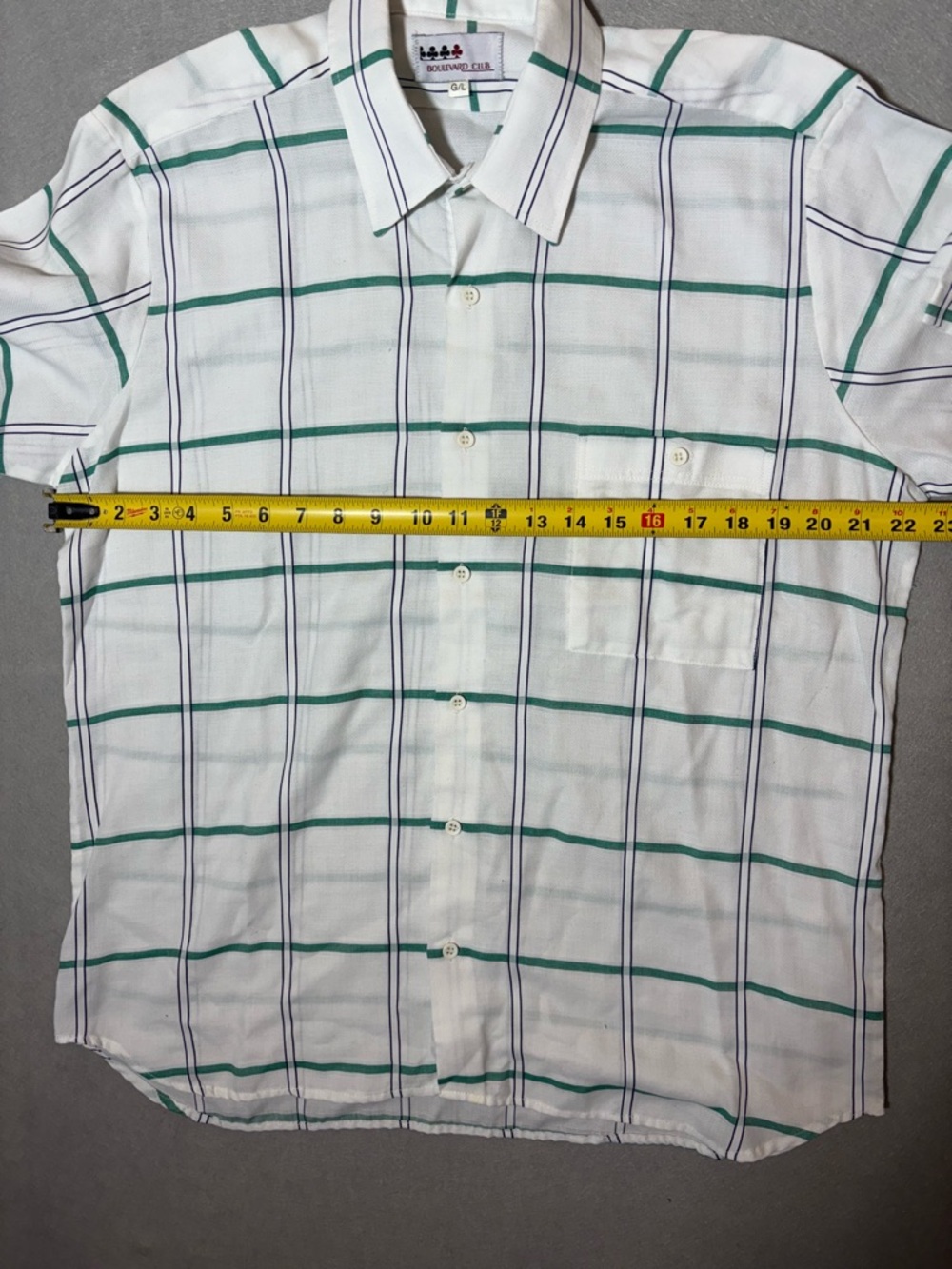 Short Sleeve Button-Down Shirt with Green Large - Picture 7 of 10